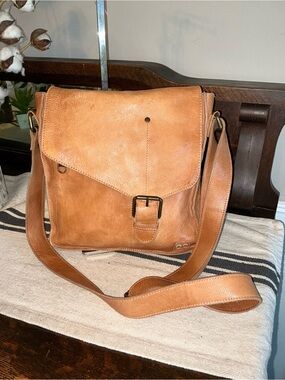 Bed Stu Leather Venice Beach Crossbody Tan Rustic Retail $240